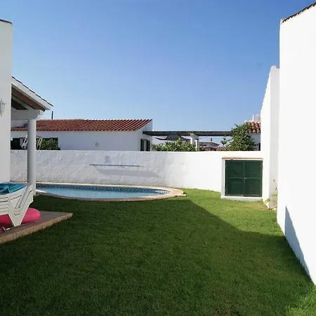 Villa With Private Pool, Spacious Garden & Bbq *