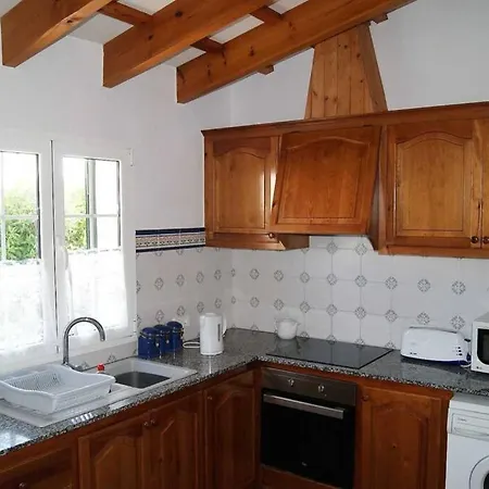 With Private Pool, Spacious Garden & Bbq * Alaior