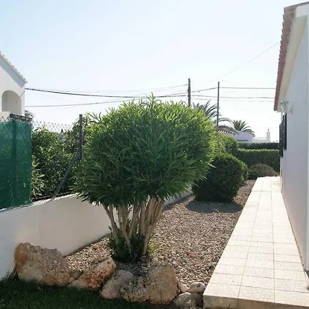 With Private Pool, Spacious Garden & Bbq